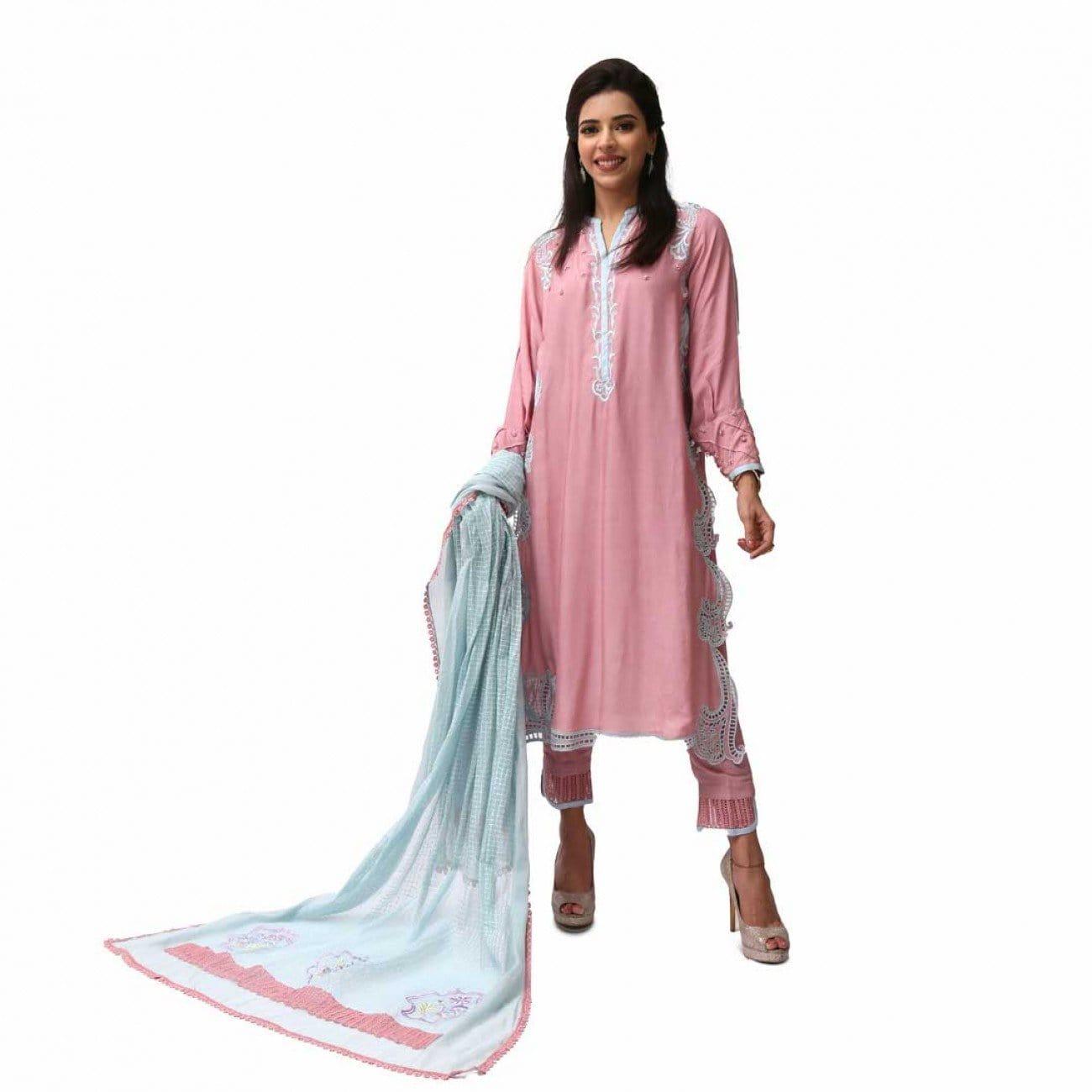 Urooj Fahd - Flamingo