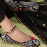 JootiShooti - Naqsh-e-Chandi (Pink Pompom)