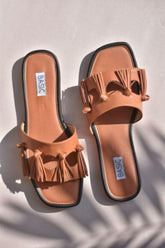 Basic by Chapter 13 - B23-04 - 19143 - Mustard - Studio by TCS