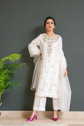 Kuli Jume - Bougainvillea White - White - Silk - 3 Piece - Studio by TCS