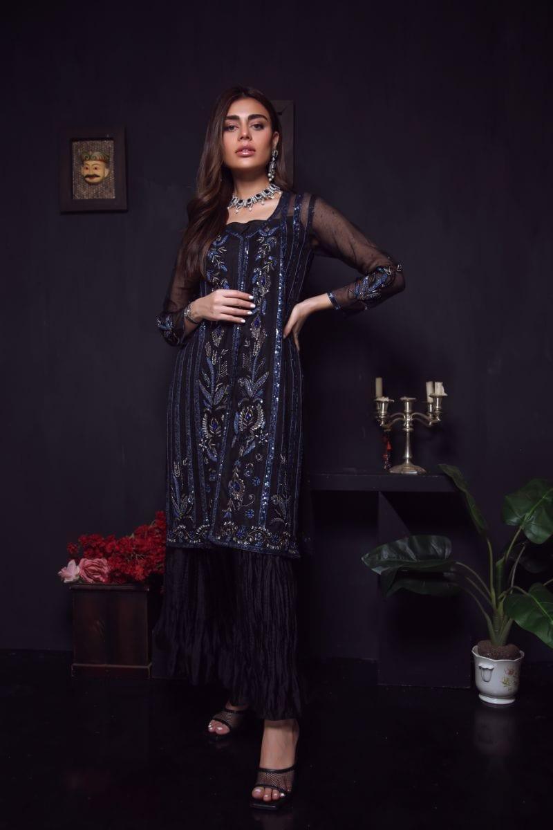 Sadia Aamir - Black Krayr