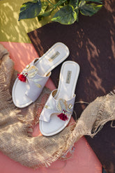 CHAPTER 13 - Sonehri Patti - Beige - Chappals