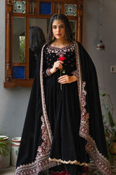 Omal by Komal - Dur-e-Shehwar - (Limited Edition) - Black - Velvet - 3 Piece