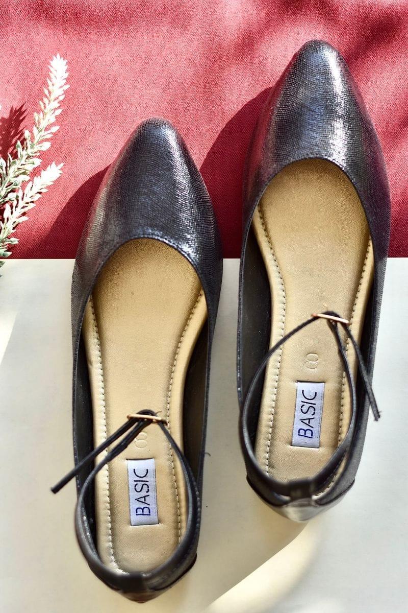 Basic by Chapter 13 - Black - B23-12 - Studio by TCS