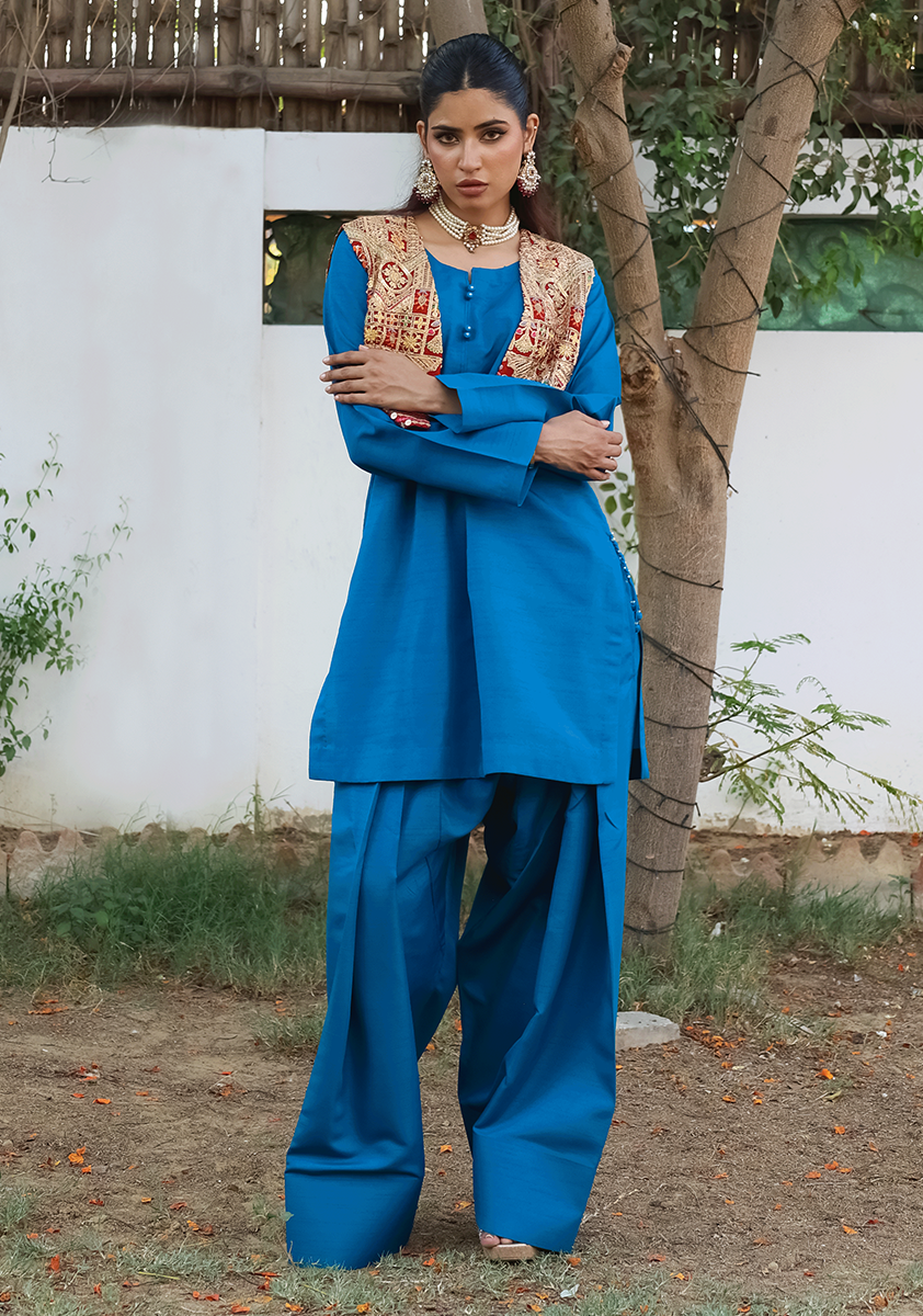Naeema Butt  wearing Huma Adnan - Komal - Teal Blue - Raw Silk & Chiffon - 3 Piece