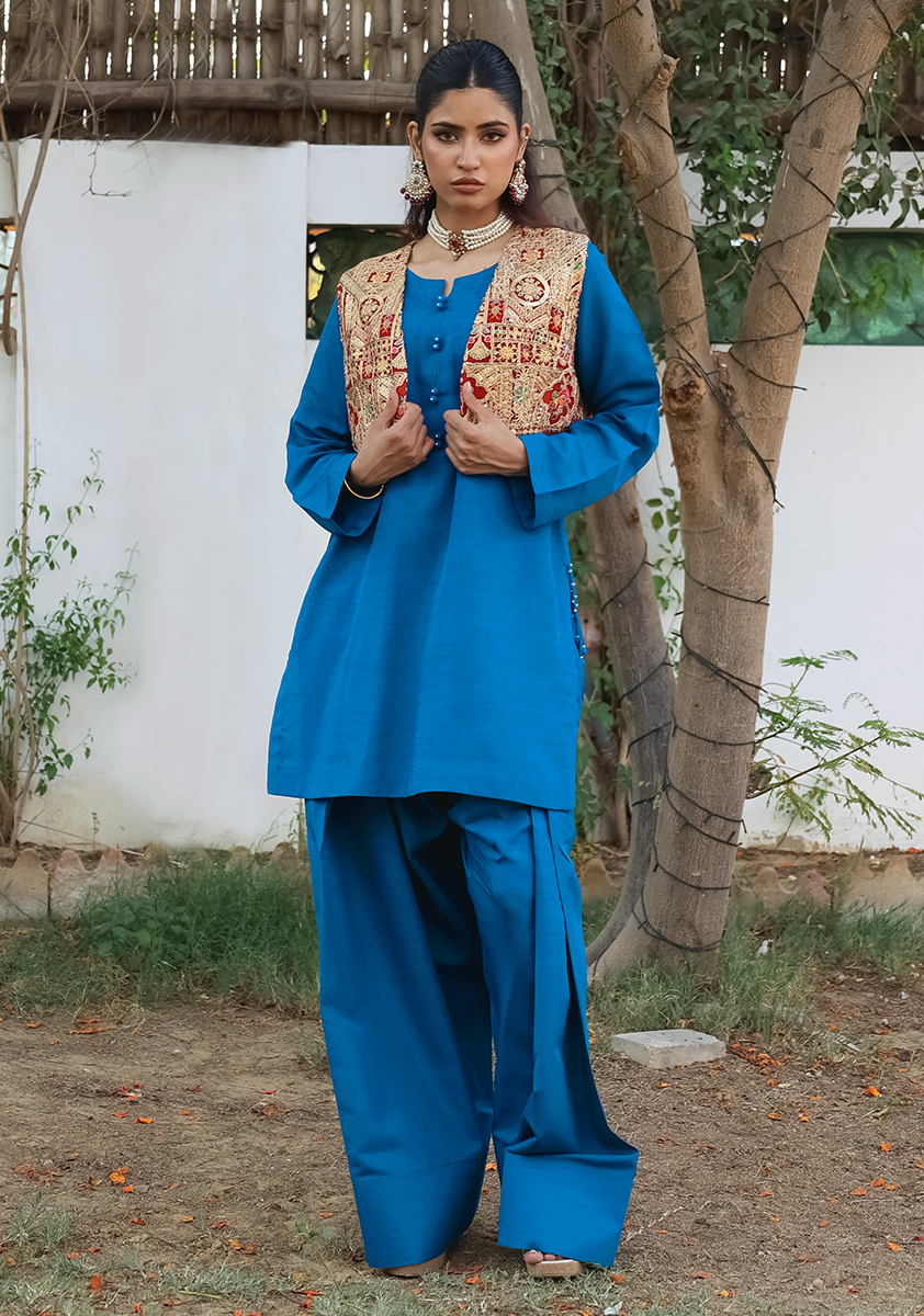 Naeema Butt  wearing Huma Adnan - Komal - Teal Blue - Raw Silk & Chiffon - 3 Piece
