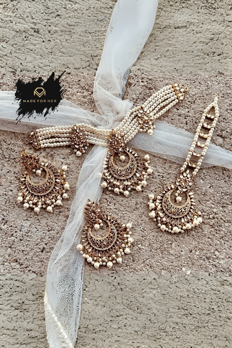 Made for Her - Sitara-e-Nazakat Choker Set - KAHD1021