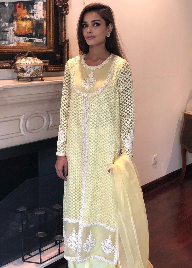 Maheen Ghani Taseer - Sunny Bloom
