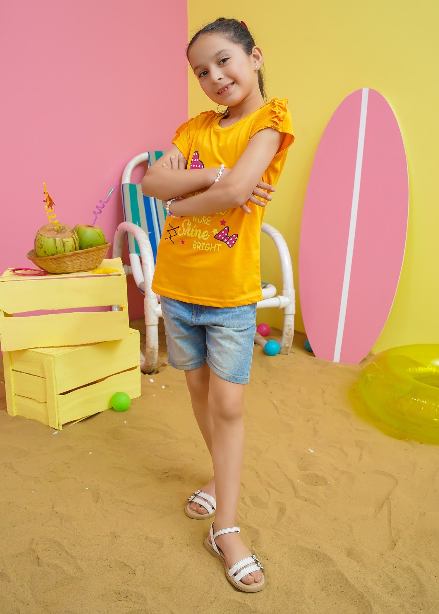 Modest - Shine Bright Graphic Tee - Jersey - 1 Piece
