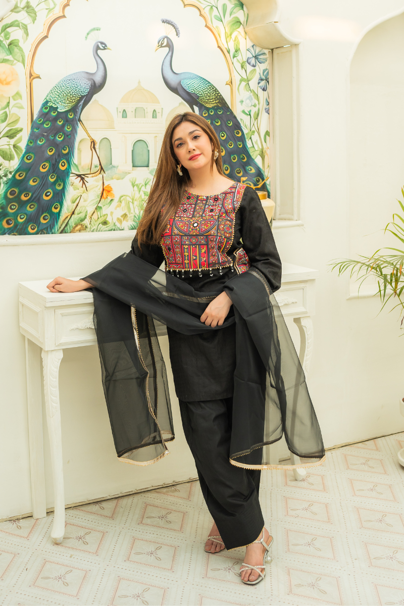 Zahra Ahmad - ST-174 - Black - Lawn - 3 Piece