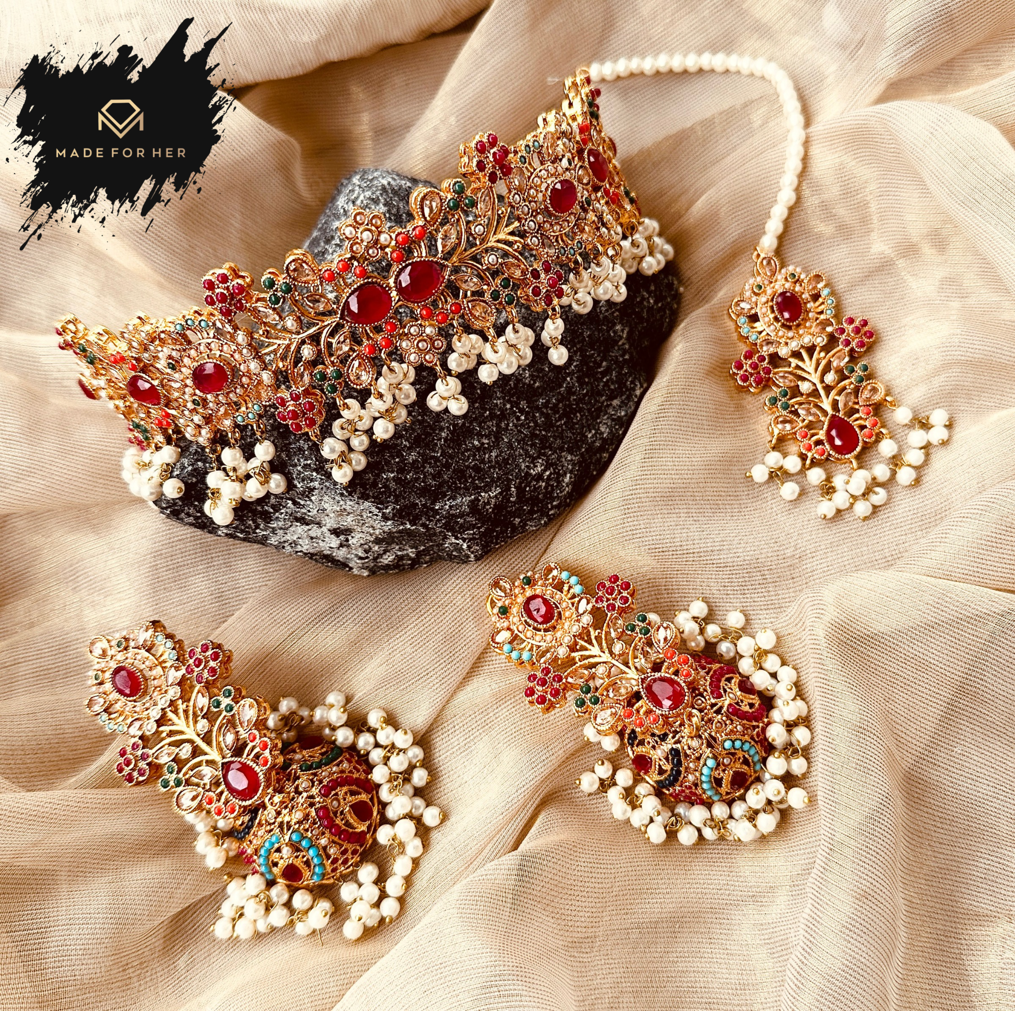 Made for Her - Naurang Noor - Collar Set - LNS003