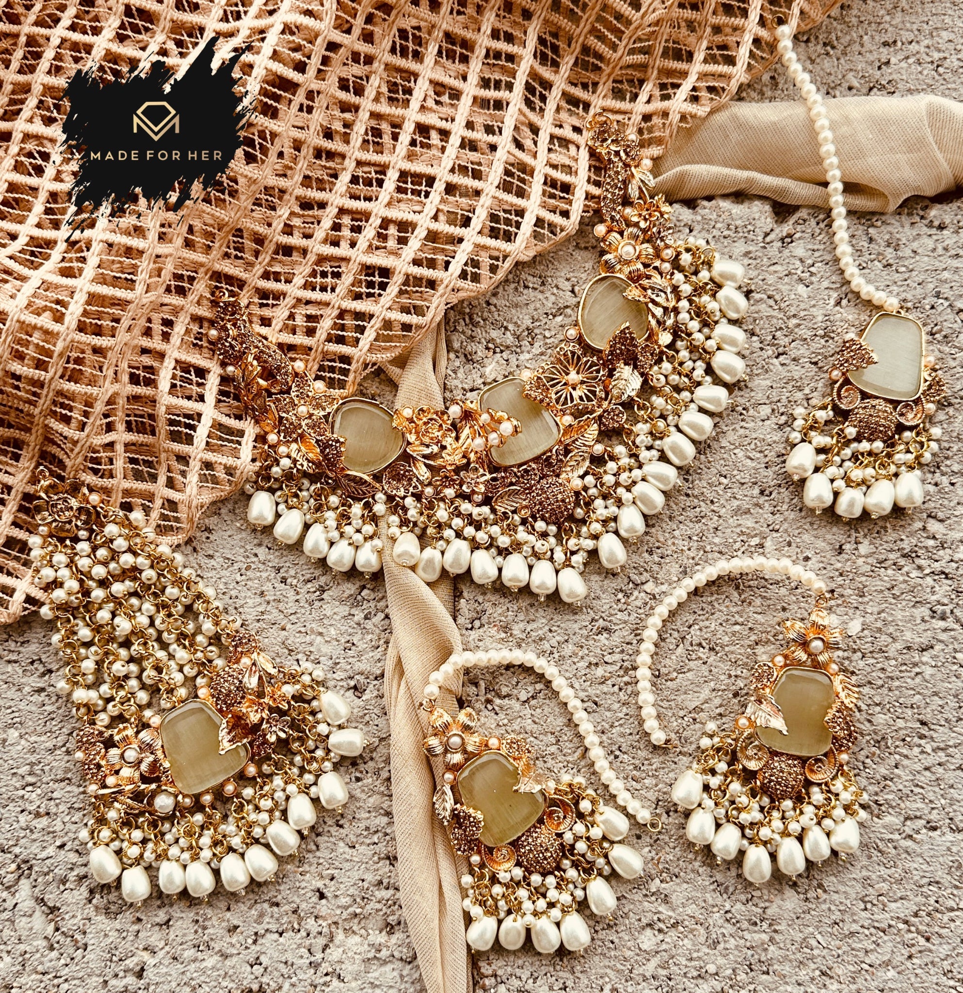 Made for Her - Shahkaar Bridal Set - KAHD1020