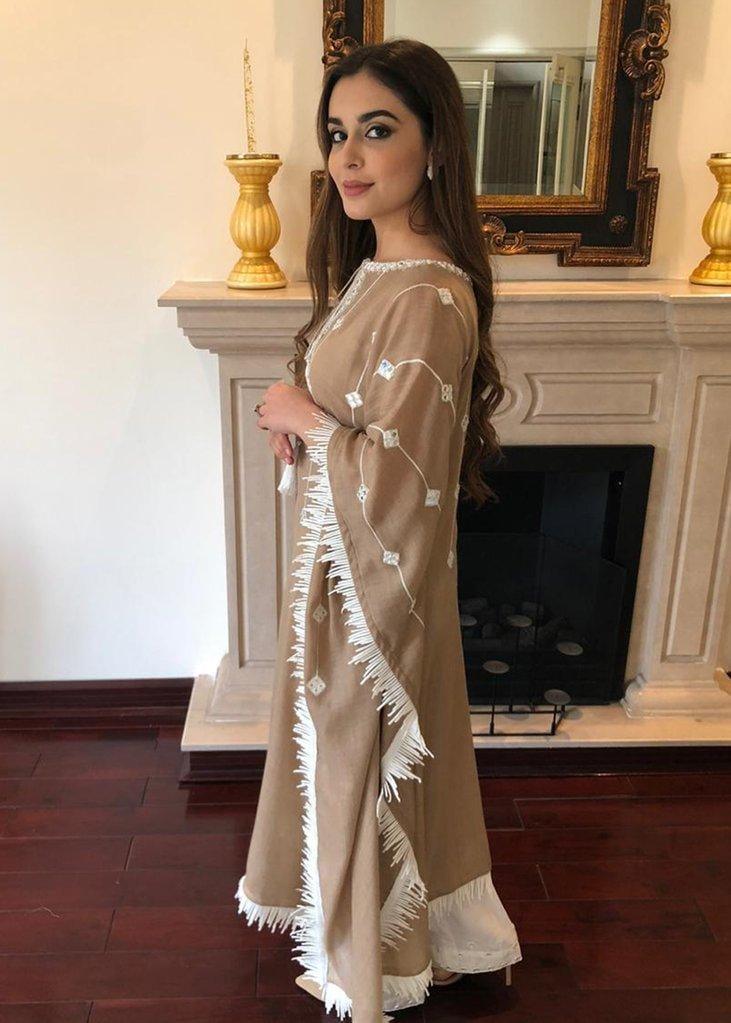 Maheen Ghani Taseer - Sea Shell Mgt