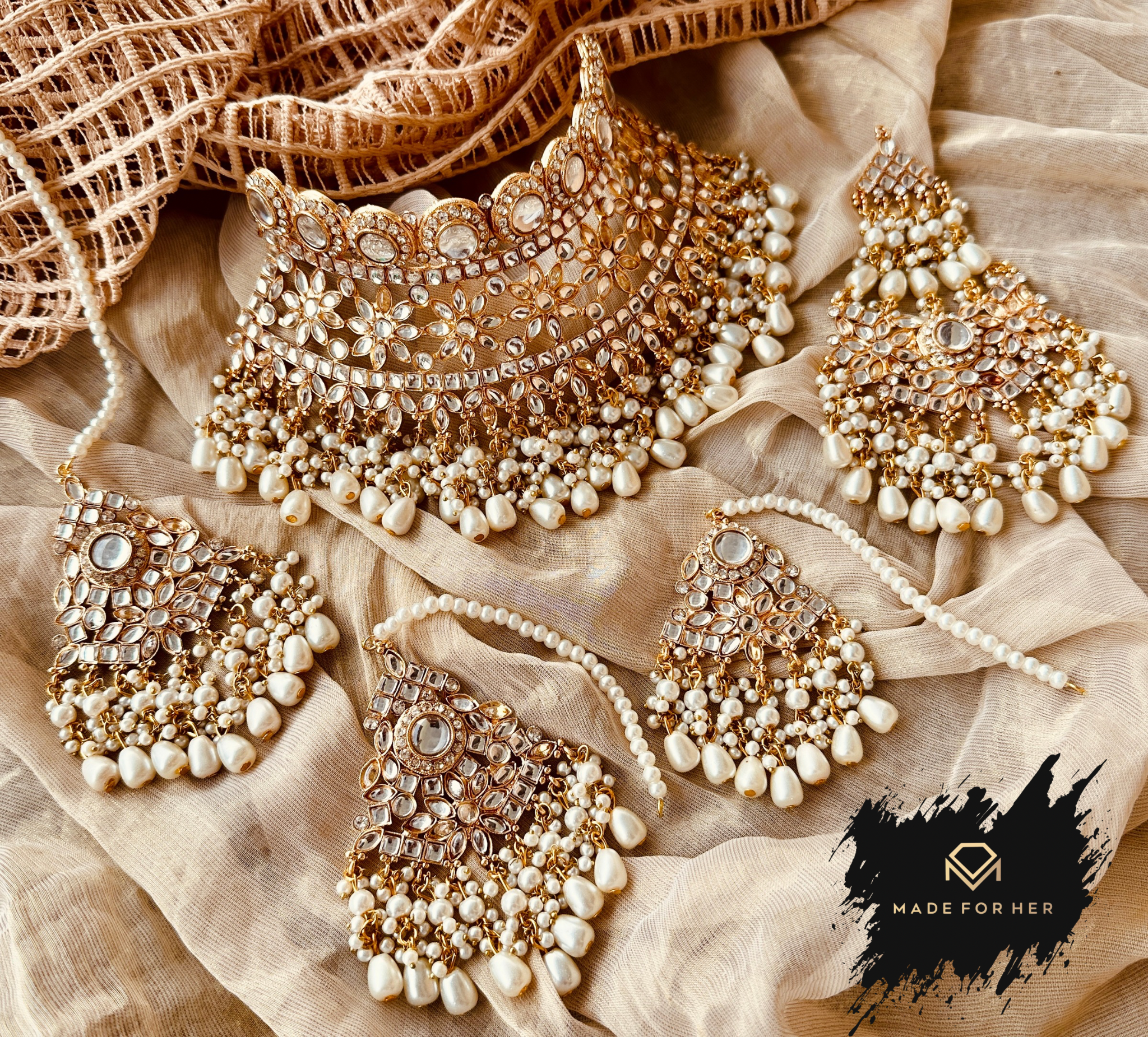 Made for Her - Noor-e-Arzoo Bridal Collar Set - KAT1001