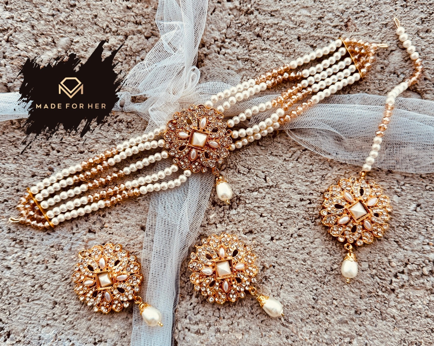Made for Her - Nureh Delicate Choker Set - KAHD1010