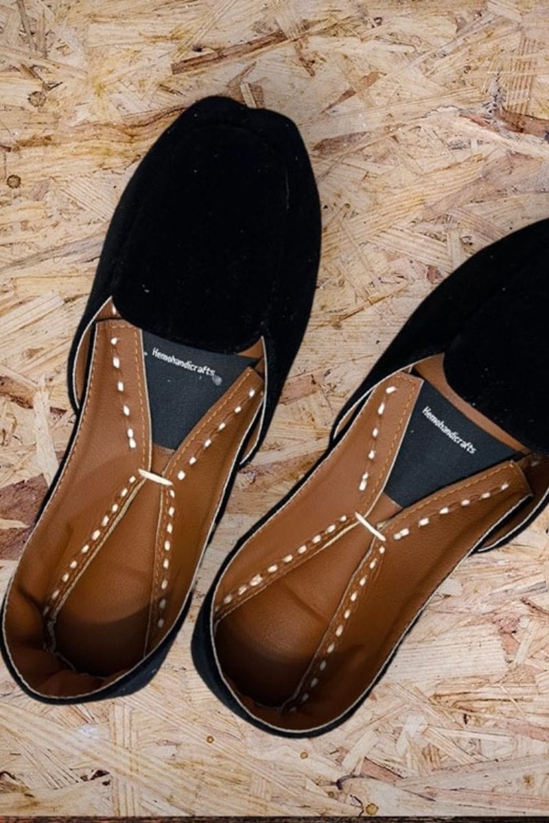 Hemo Handicraft - Blackberry Loafer Khussa - Velvet - Studio by TCS