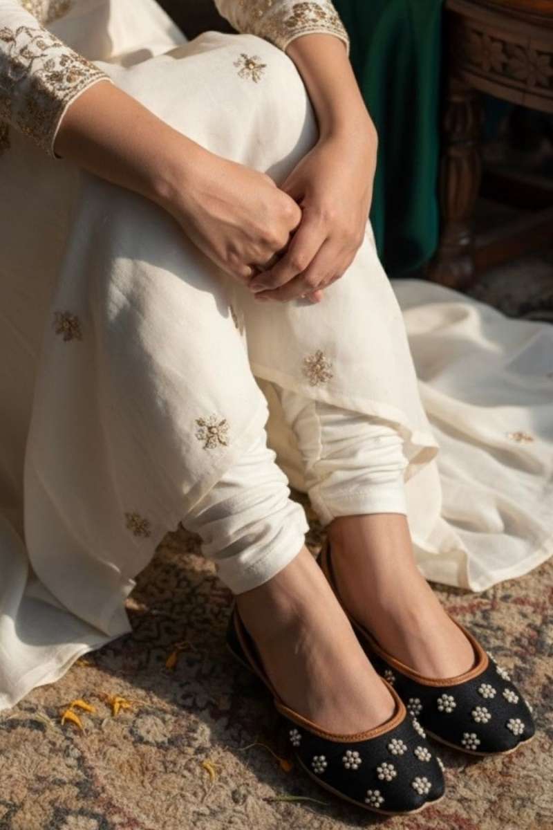 Hemo Handicraft - Blinky Black - Black