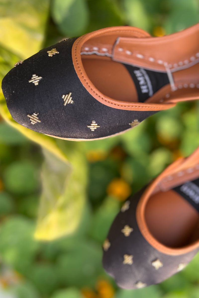 Hemo Handicraft - Blissfull - Black