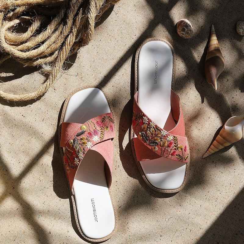 JootiShooti - Kiara Slides