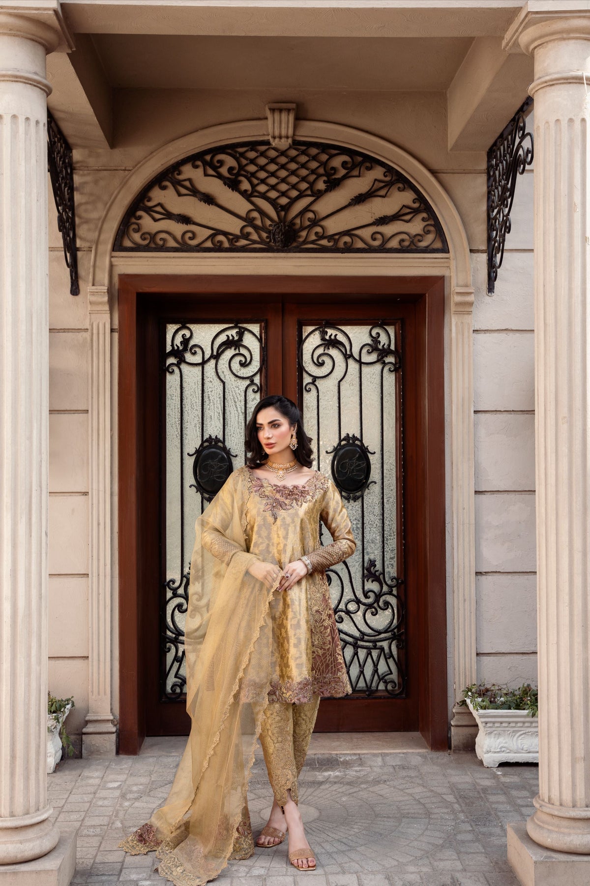 Nilofer Shahid - Zarvina Suit For Women - 3 Piece