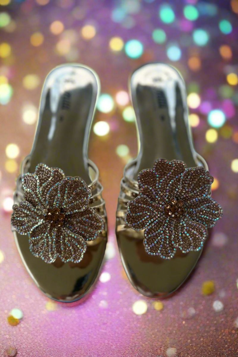 MILLI SHOES - Fancy Floral Slides - Golden - Slides