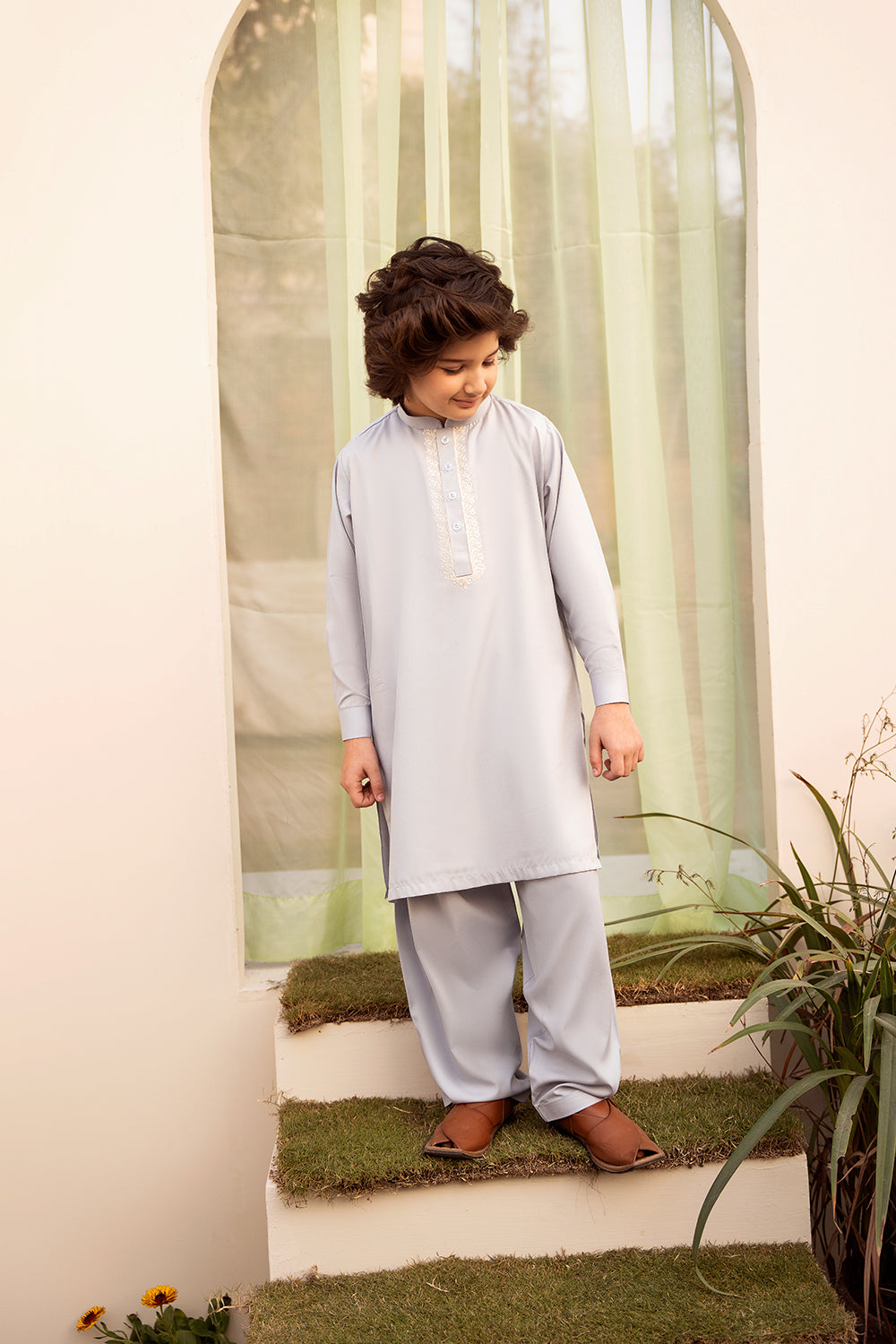 Hummingbirds - Silver Grey Embroidered Boski Suit For Boy