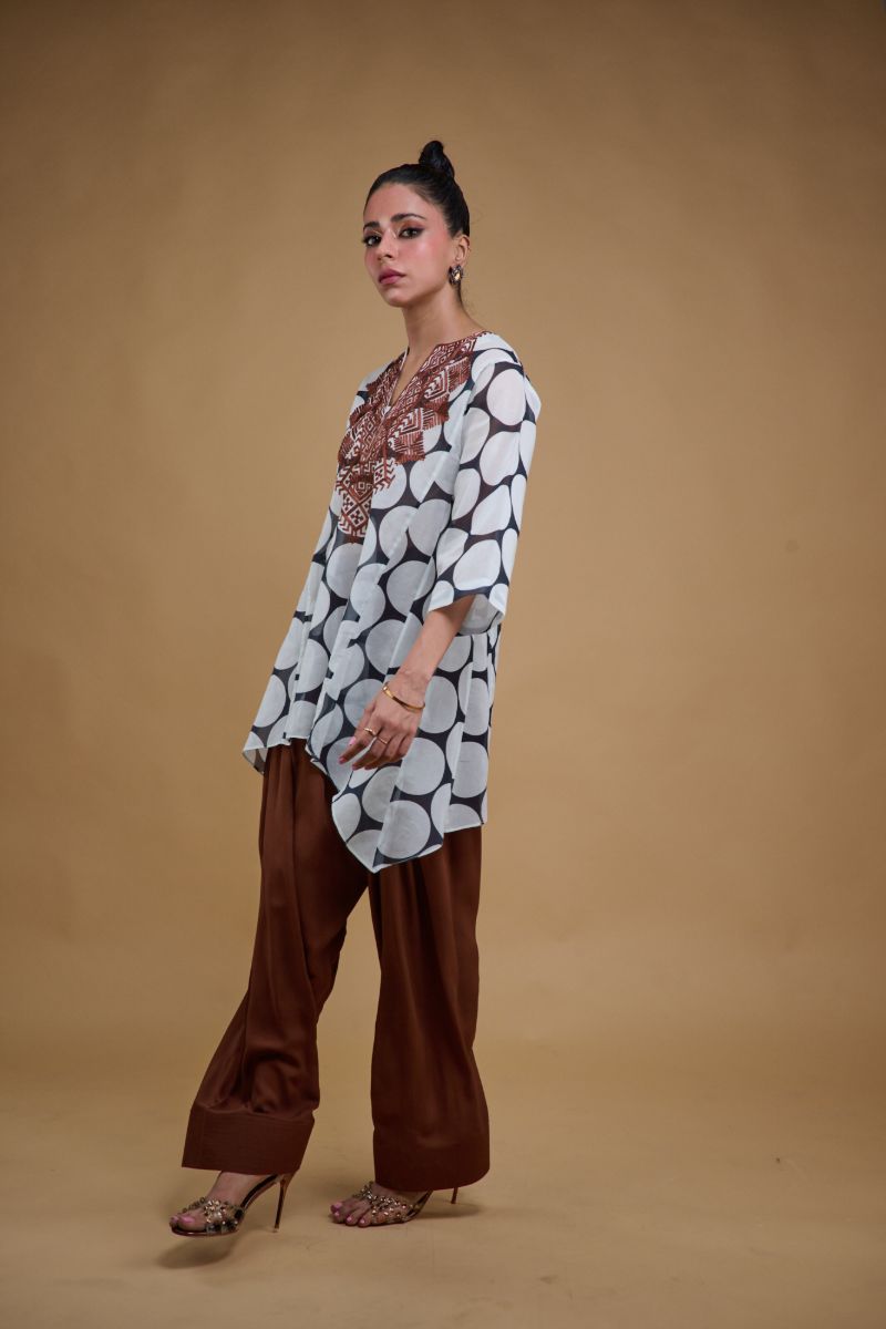 Gulabo - DOT & DUNE - Swiss Lawn & Bosky - Black & White - 2 Piece