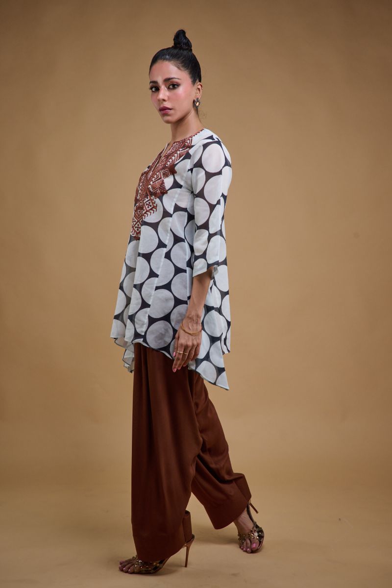 Gulabo - DOT & DUNE - Swiss Lawn & Bosky - Black & White - 2 Piece