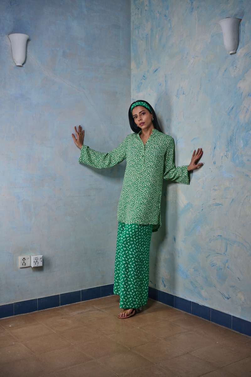 Gulabo - Garden Glow - Blended Heavy Crepe - Green/White - 2 Piece