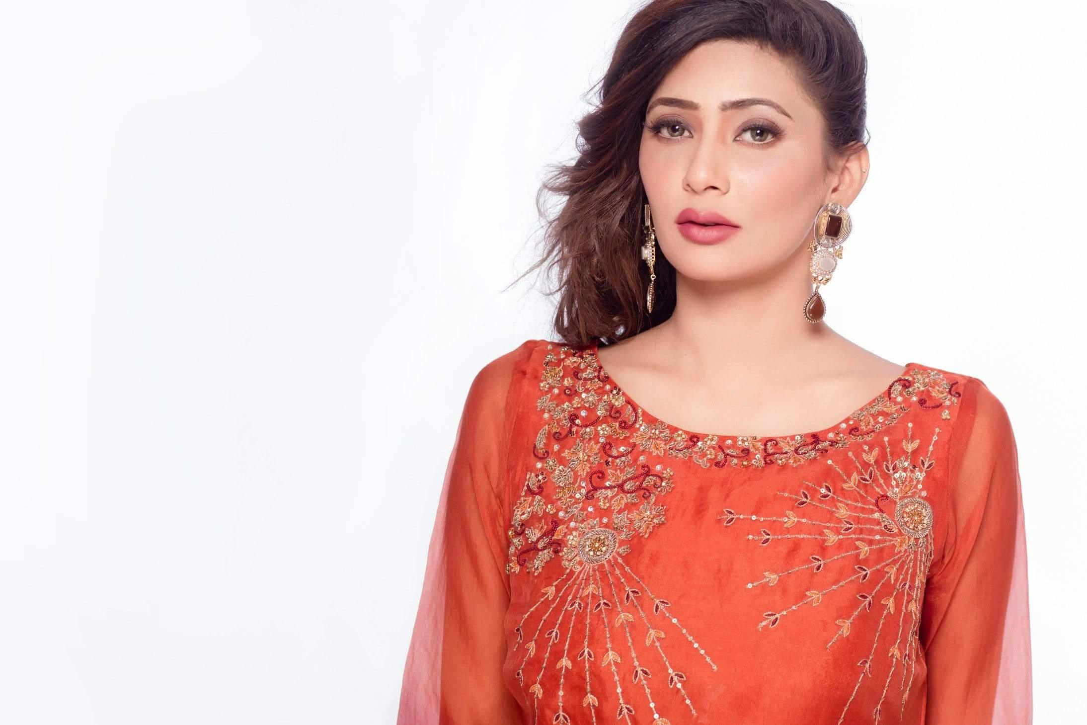 Sadia Aamir - Rust and Maroon Oxide
