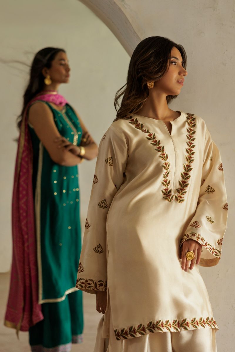 Pinktree - Ivory Baagh - Pure Silk - 3 Piece