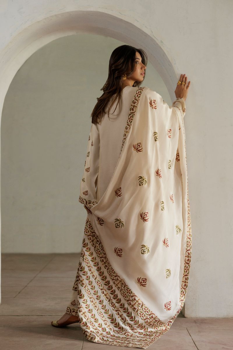 Pinktree - Ivory Baagh - Pure Silk - 3 Piece