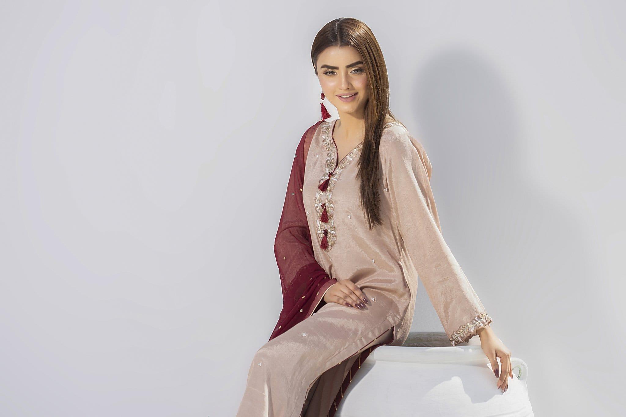 Aisha Fatema - Fawn Elegance - 1013