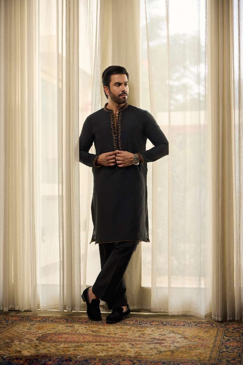 Deepak Perwani - Fine Smooth Kurta Pajama For Men - Black - 2 Piece