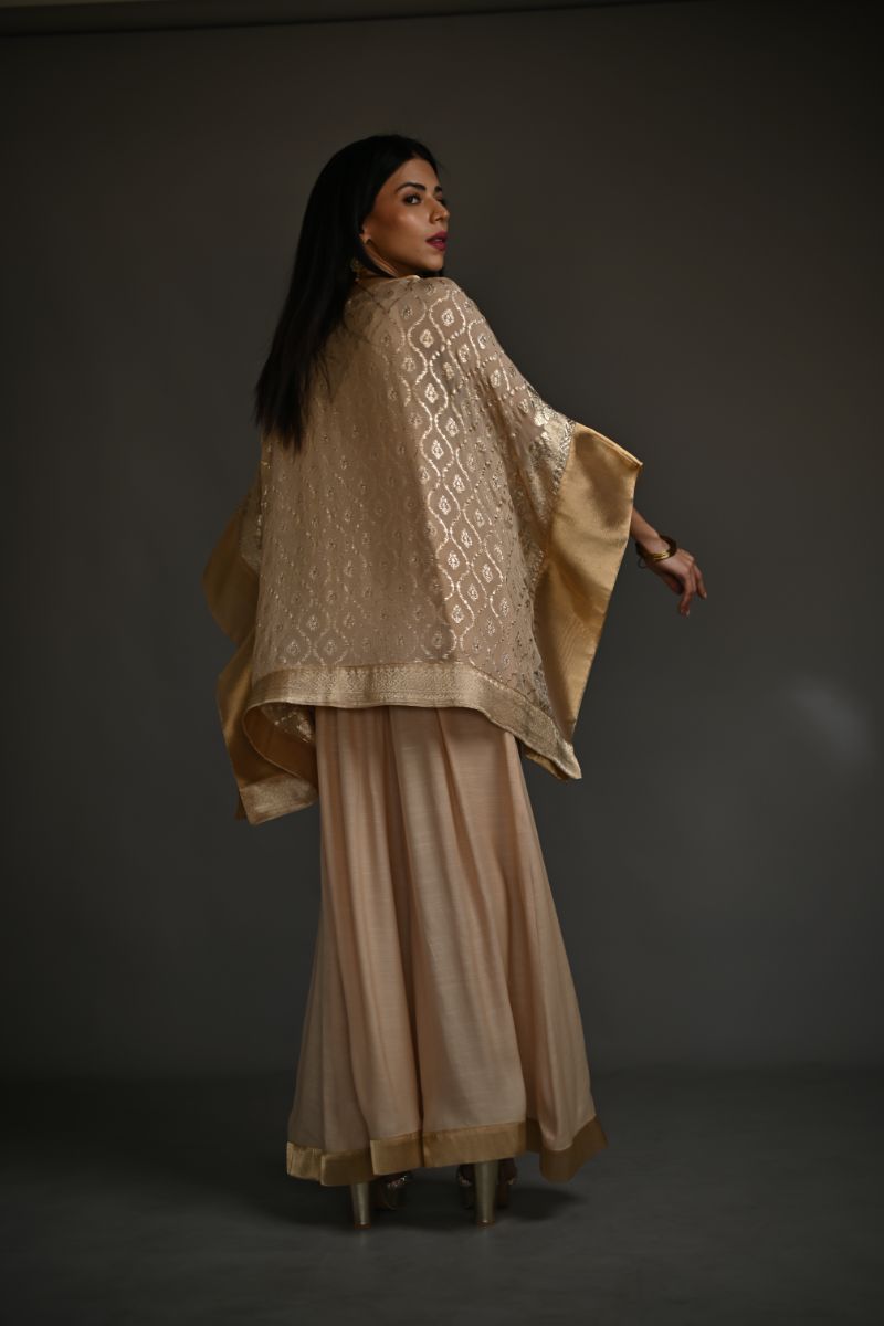 Maheen Khan - BLOOMING SHELL - Beige - Pure Silk Jacquard with Chiffon & Blended Raw Silk