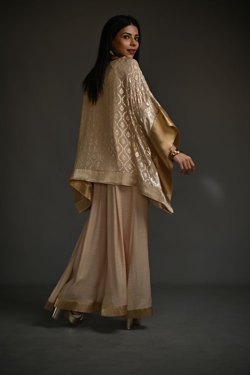 Maheen Khan - BLOOMING SHELL - Beige - Pure Silk Jacquard with Chiffon & Blended Raw Silk