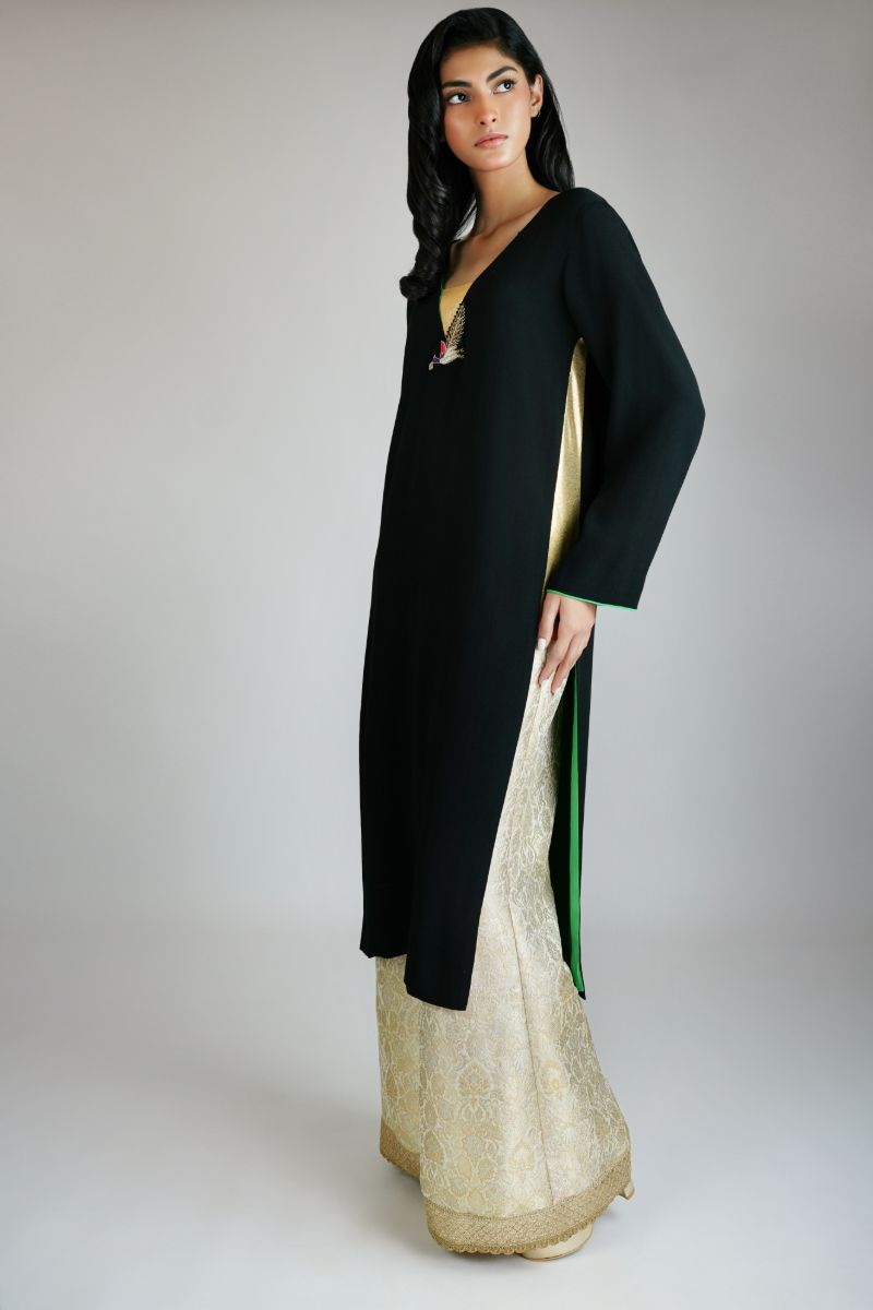Maheen Khan - WHITE & GOLD FLARE - JAMAWAR - 1 Piece