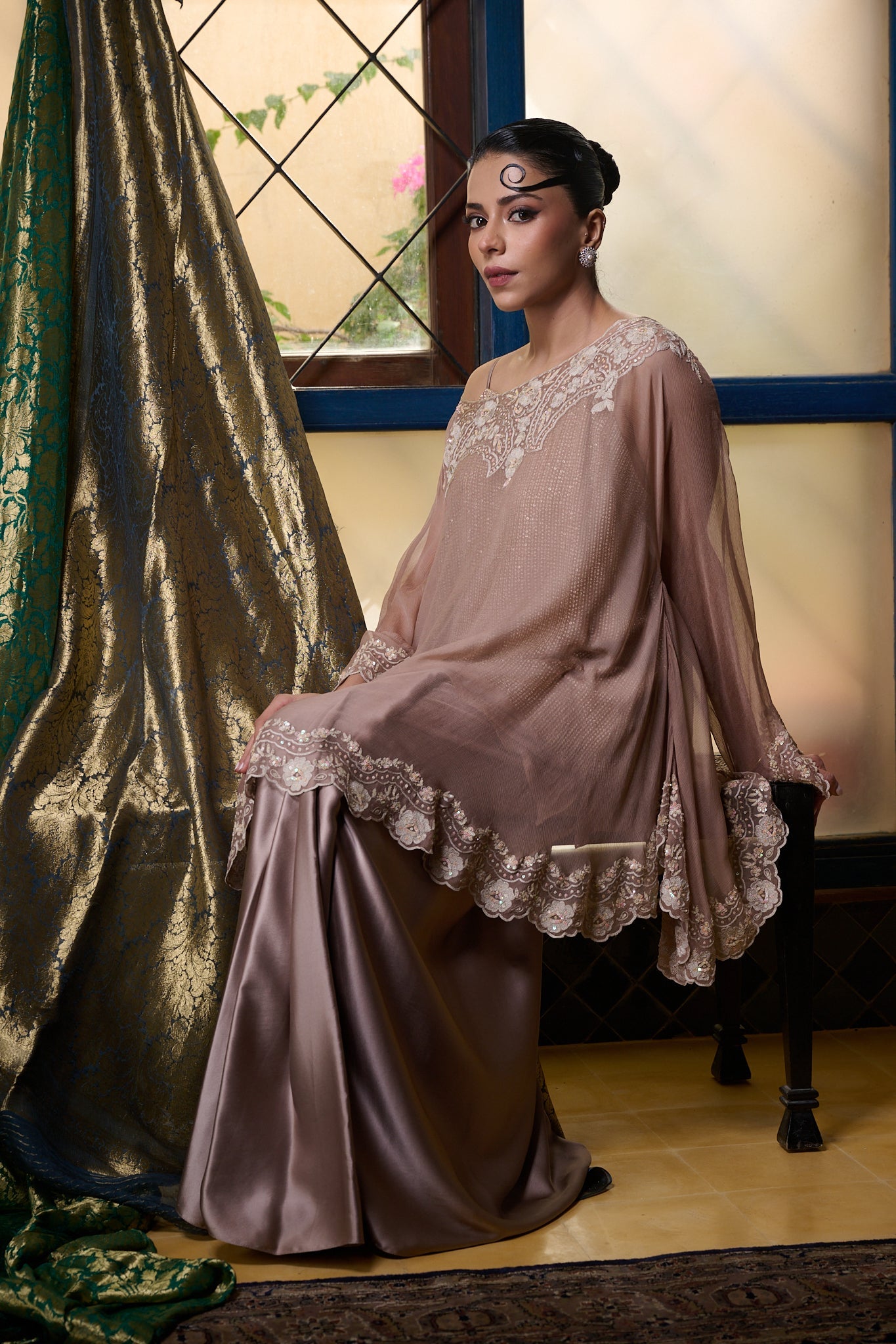 Maheem Khan - Venetian Lace  - DUSTY PINK - BLENDED SILK - 3 Piece