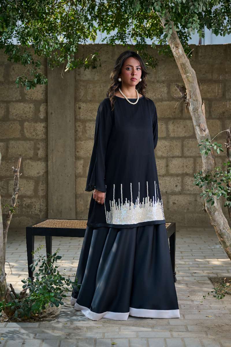 Gulabo - Blended Nyxe Lehenga For Women - Black - 1 Piece
