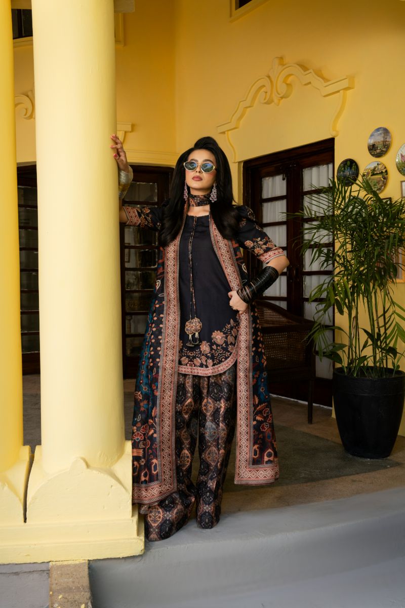 Maria Osama Khan - Nazia  - black - Lawn & Monark silk - 3 Piece