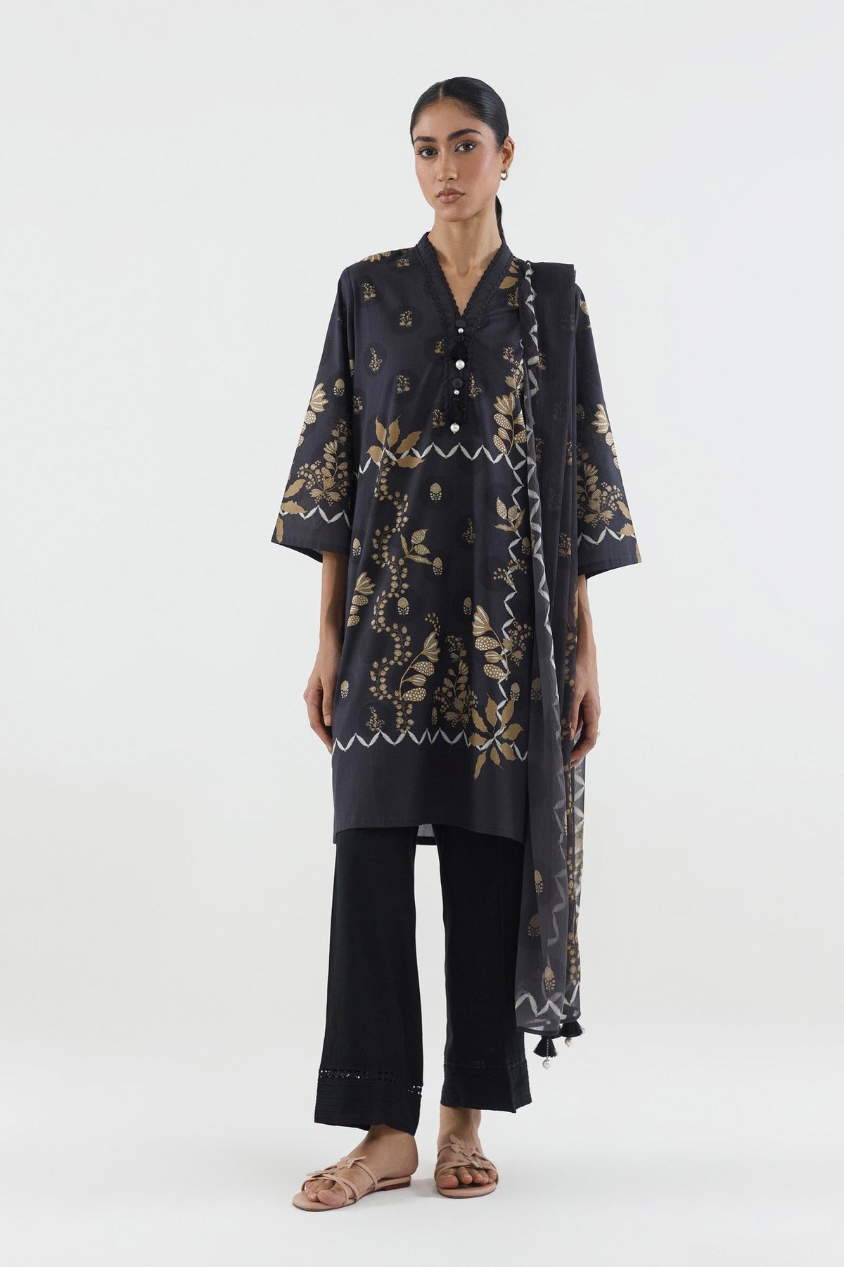 Sana Safinaz Stitched Printed Lawn Suit Black 2 Piece