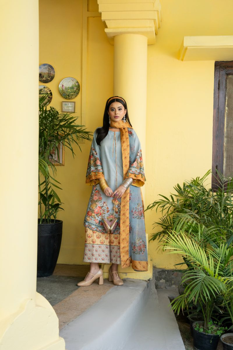 Maria Osama Khan - Sama  - Pastel Blue - Lawn & organza - 3 Piece