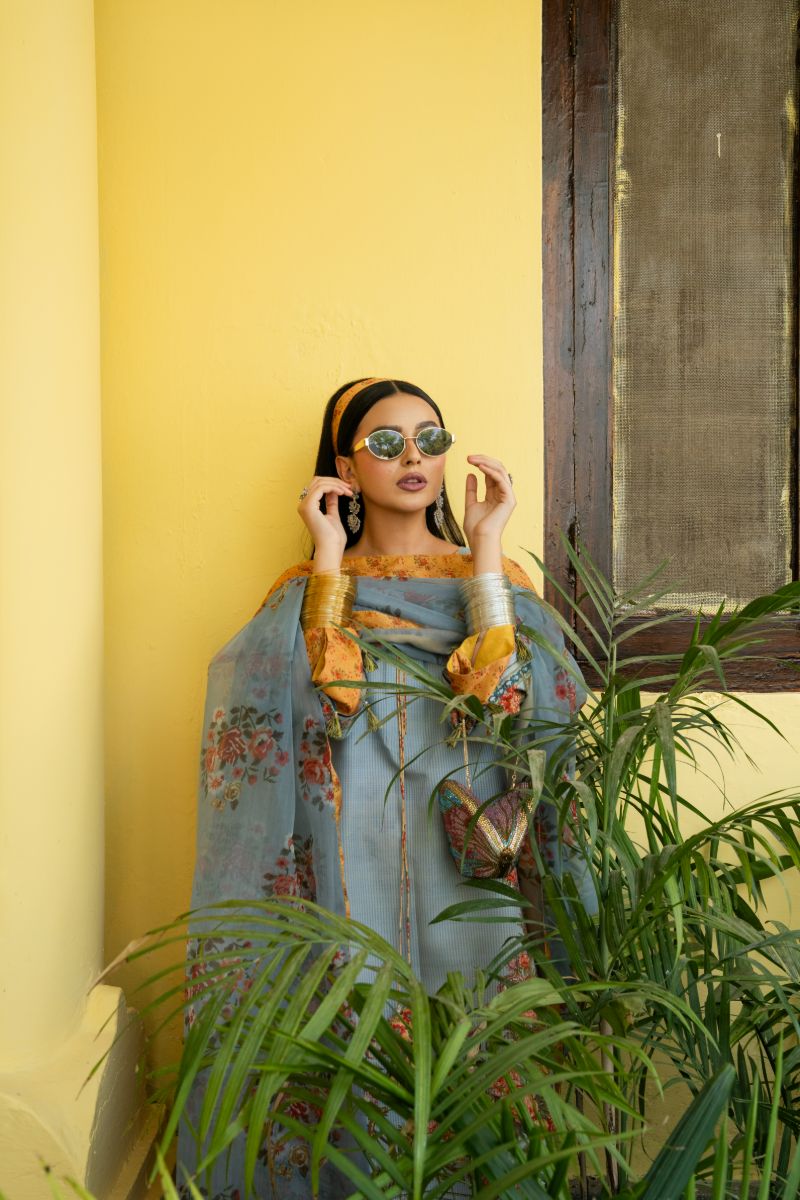Maria Osama Khan - Sama  - Pastel Blue - Lawn & organza - 3 Piece