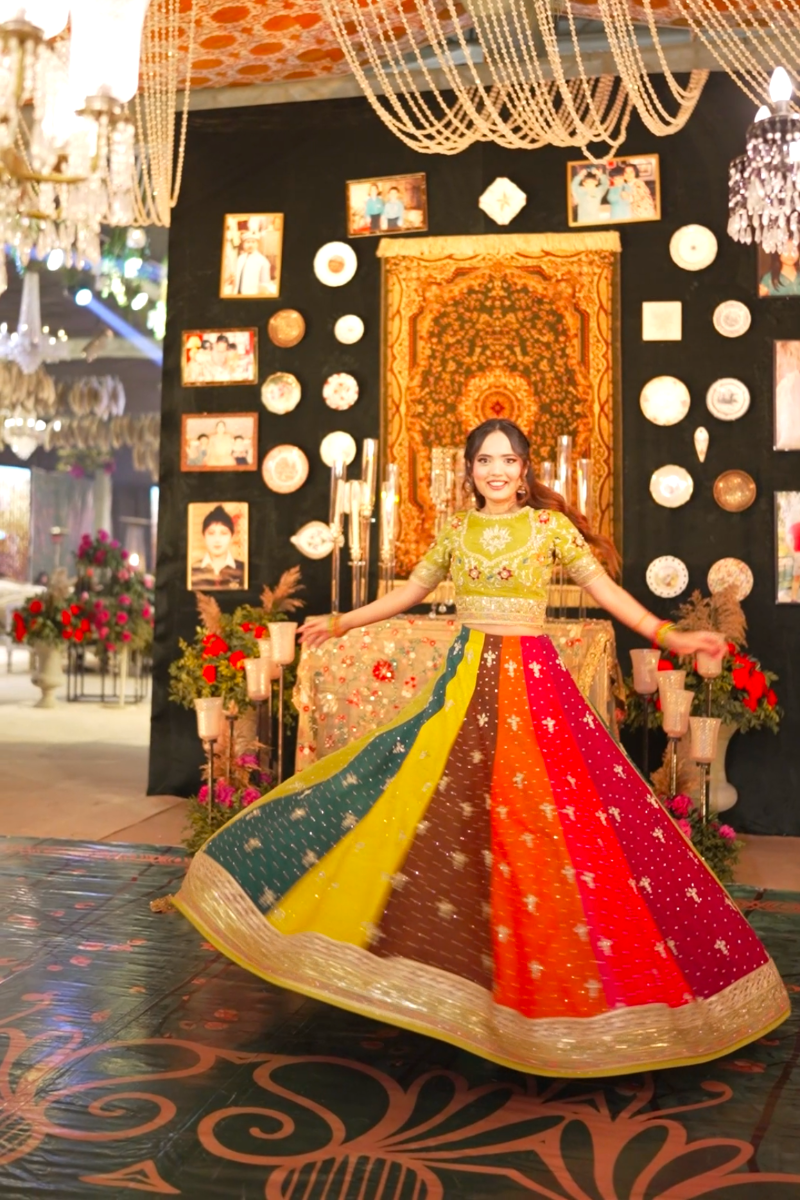 Anayra Amal - Dastak - Multi Color - Korean Silk
& Organza - 3 Piece