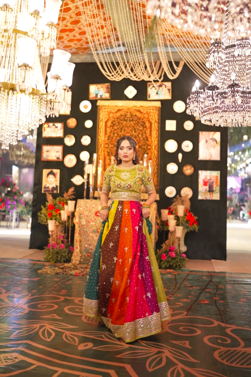 Anayra Amal - Dastak - Multi Color - Korean Silk
& Organza - 3 Piece