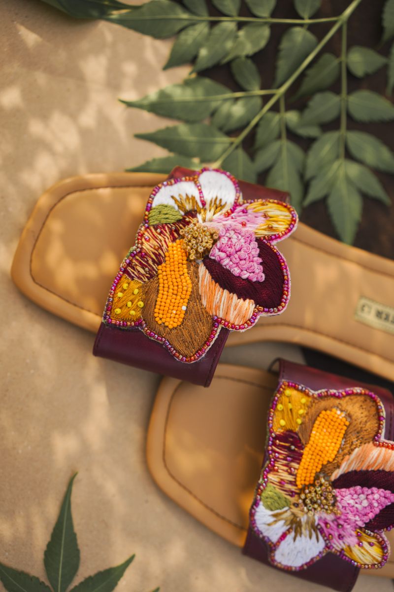 CHAPTER 13 -  Ember Garden - Maroon - Slides - 19210