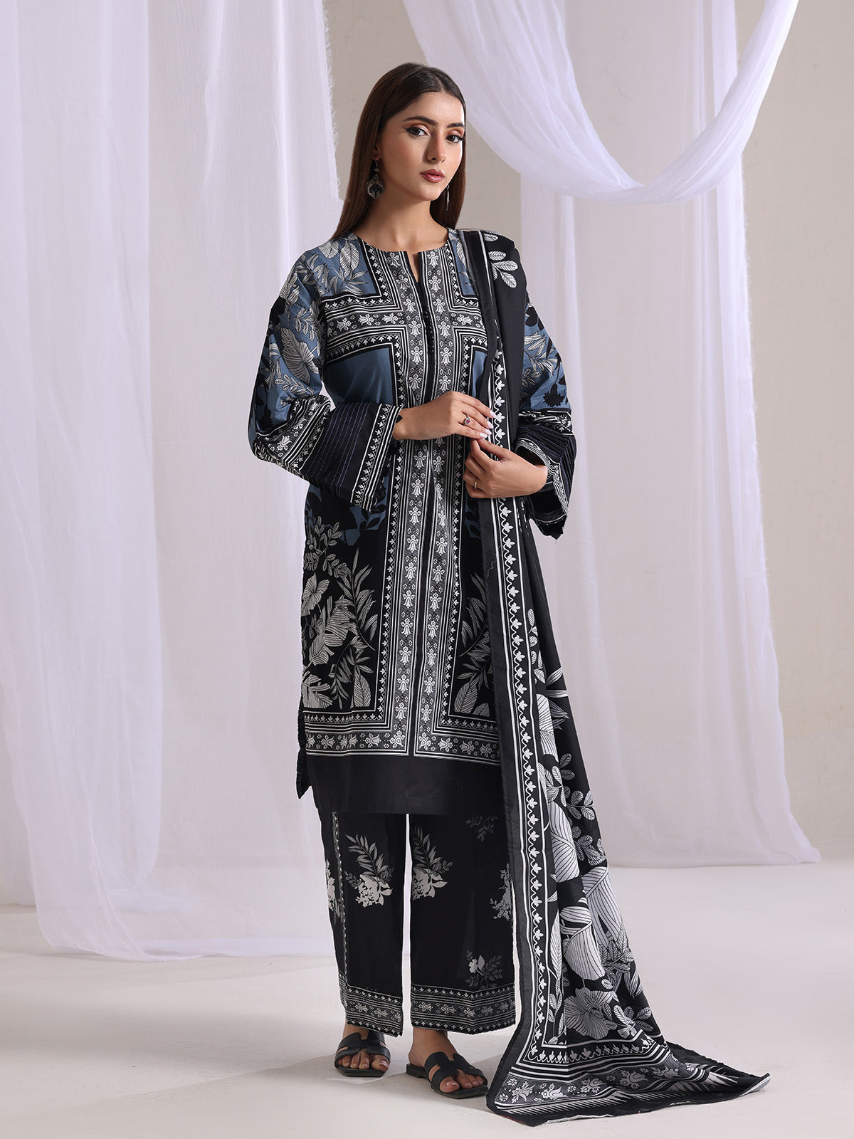 Oaks - Lawn Suit For Women - Grey - 3 Piece