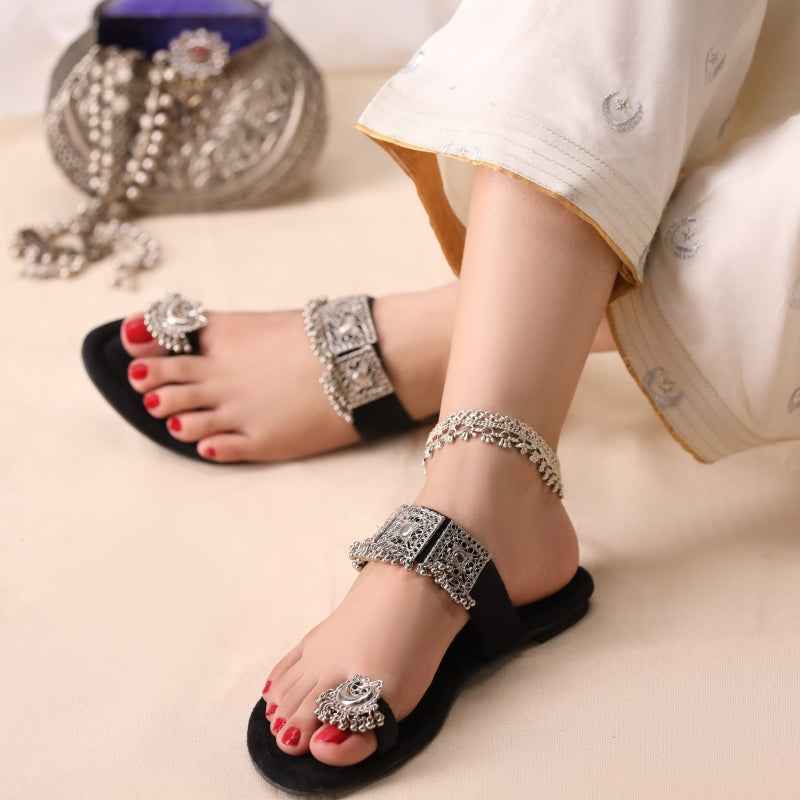 JootiShooti - Rang-e-Gul (Black)