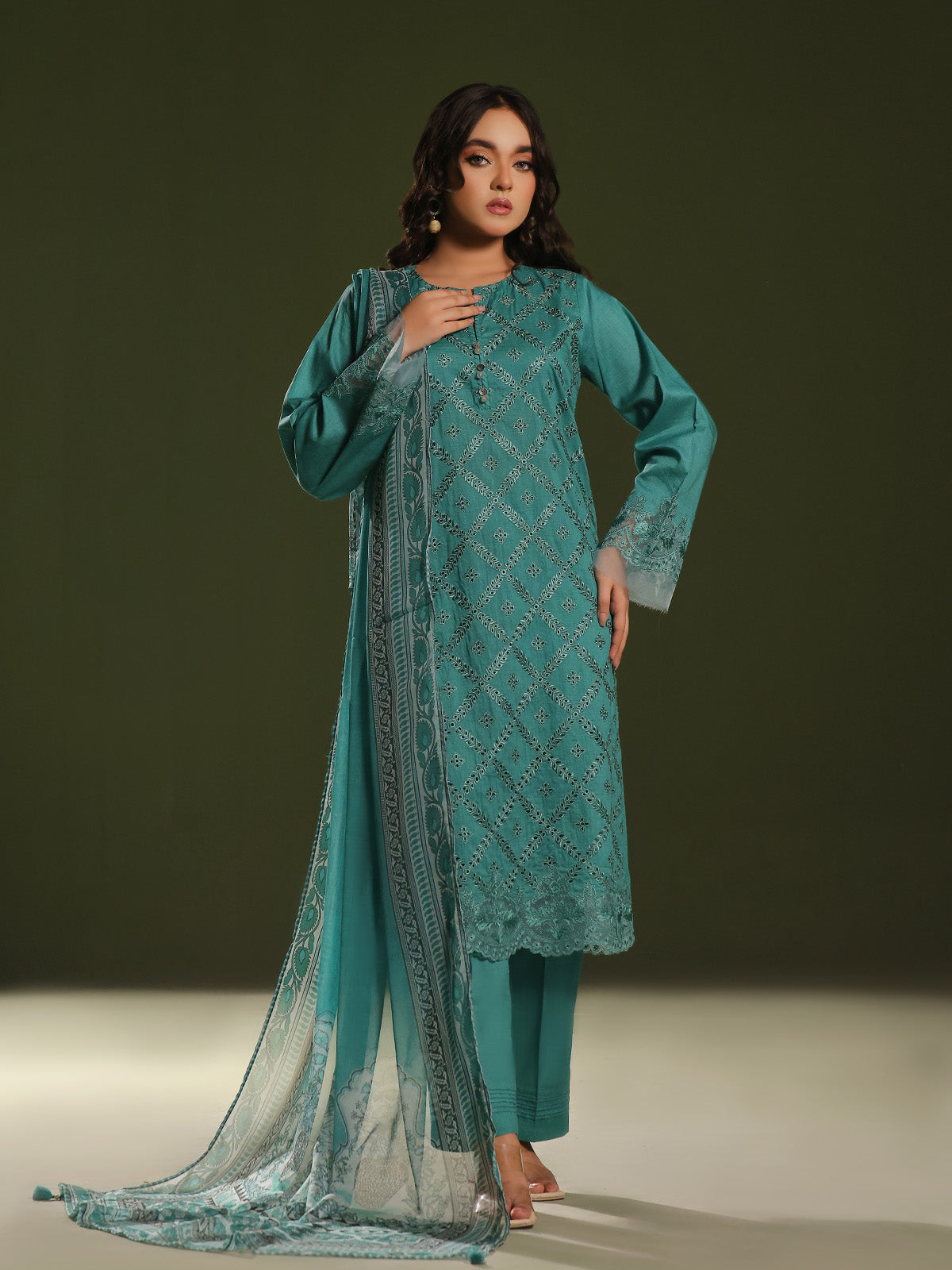 Oaks - Embroidered Unstitched Cambric Green  - 3 Piece