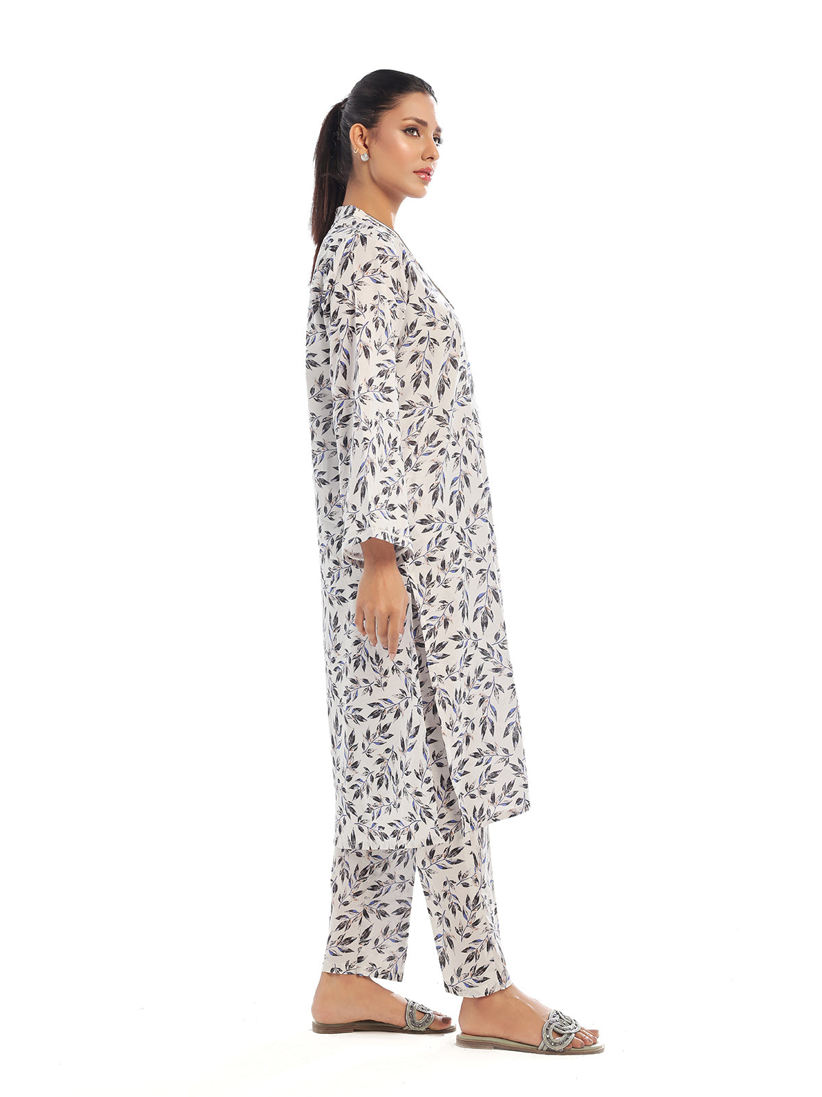 Oaks - Printed Unstitched Swiss Lawn Black/White - OL2PT-6287-A - 2 Piece - Unstitch